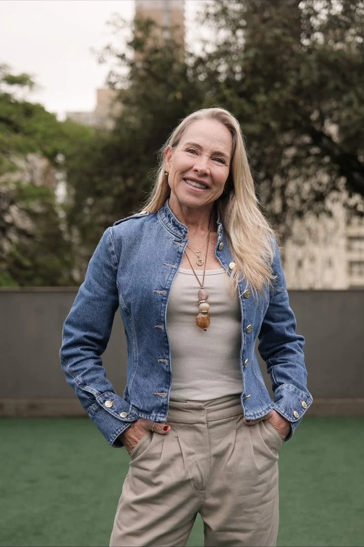 Silvia Schreer, sorrindo